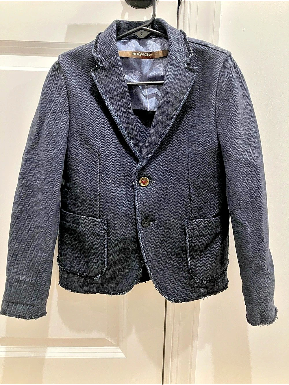 Berwich Boys Size 6A Blue Herringbone Cotton Blazer